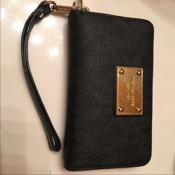 Michael Kors purse with matching wallet - Picture 4 of 8